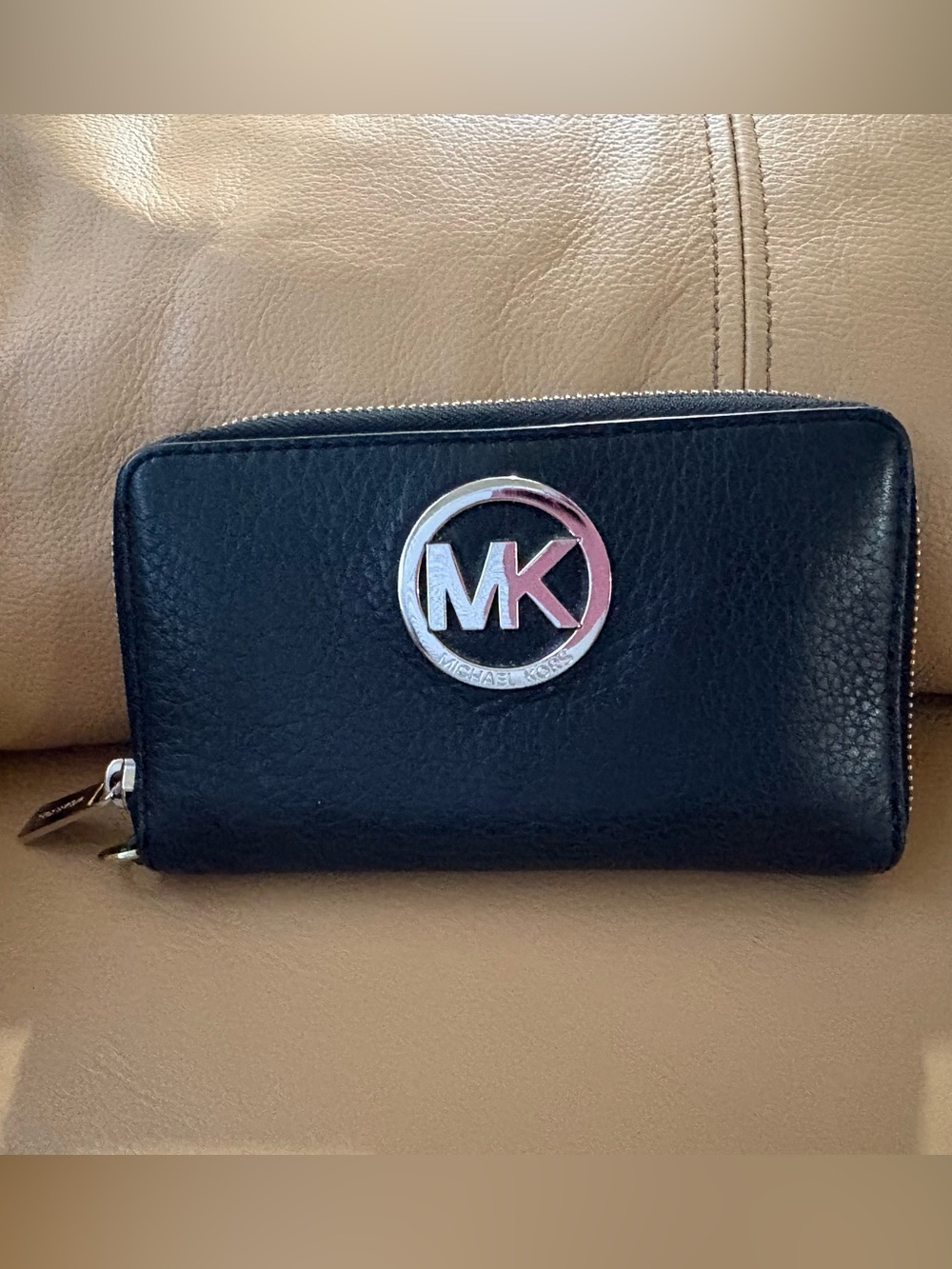 Michael Kors Leather Wallet - Picture 2 of 7